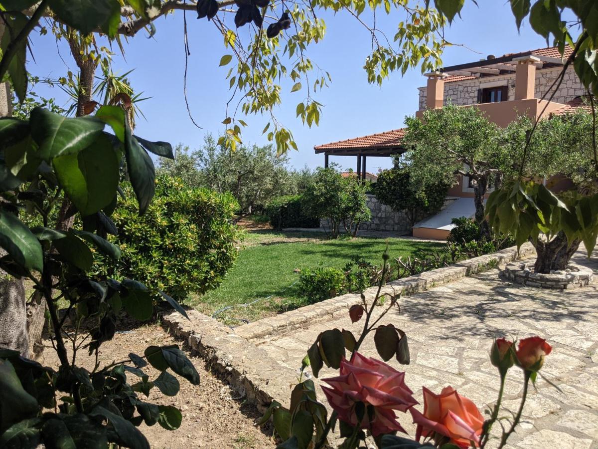 Villa Fyllosia อาร์คันส์ ภายนอก รูปภาพ