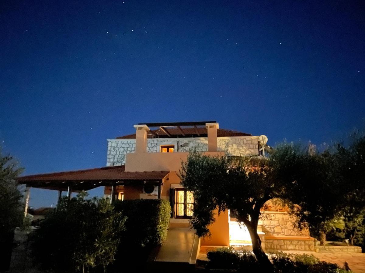 Villa Fyllosia อาร์คันส์ ภายนอก รูปภาพ