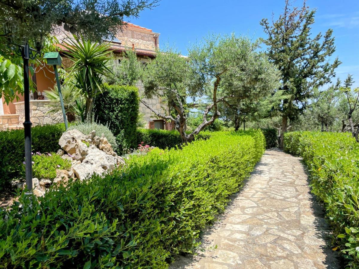 Villa Fyllosia อาร์คันส์ ภายนอก รูปภาพ